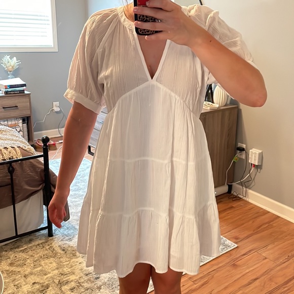 White Linen Dress - Picture 4 of 6